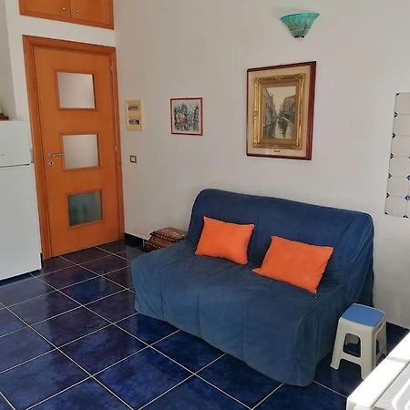 Grazioso Appartamento A Ischia Zona Pilastri Exterior foto